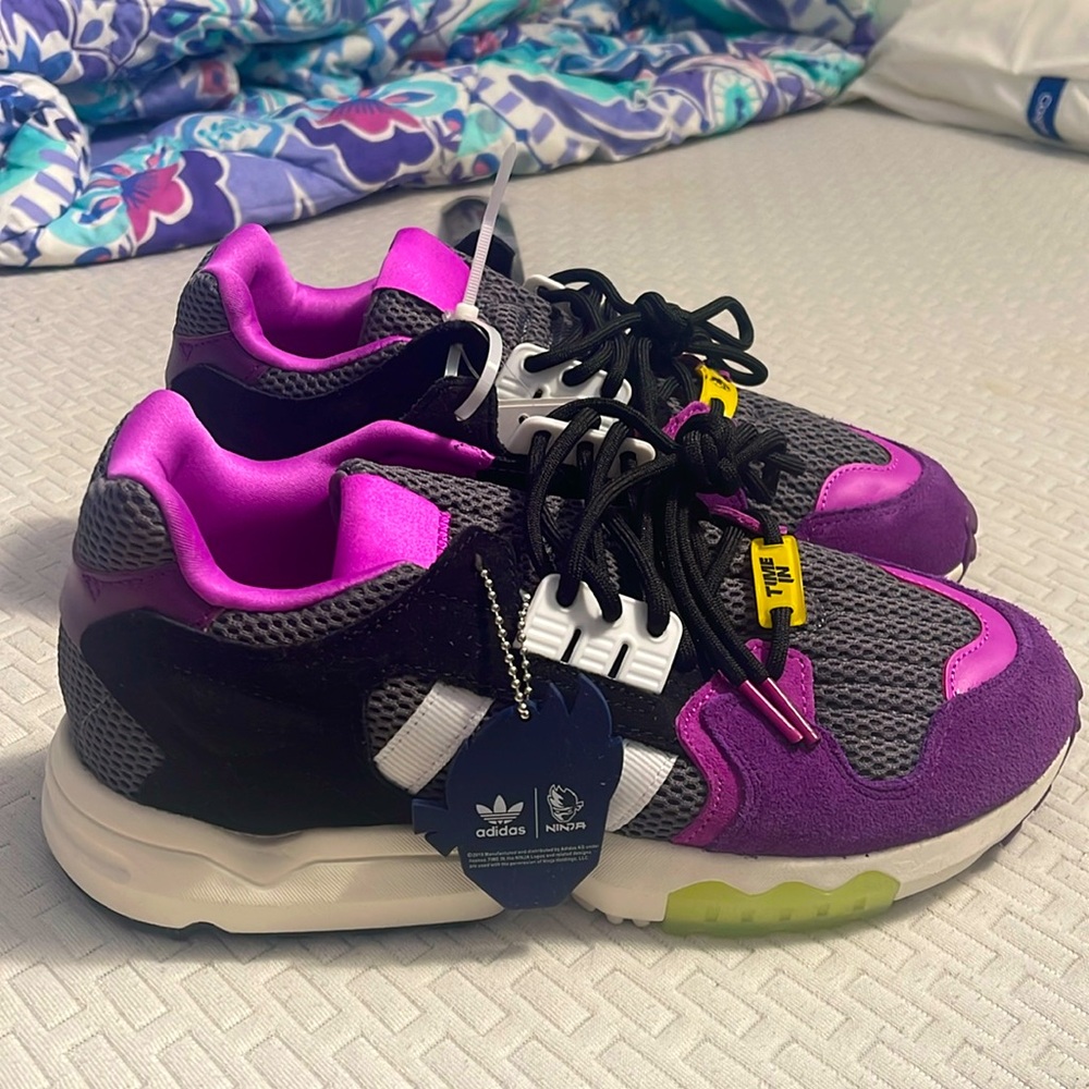 Brand new Adidas ZX Torsion - Ninja edition size 7.5 MENS/ 8.5 WOMENS (NO BOX)